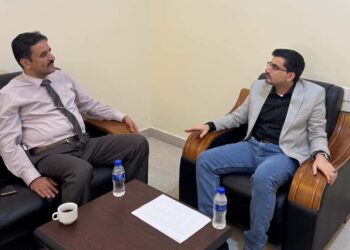 أكدا على تعزيز العمل في المجالات الخدمية.. بن عفرار يستقبل العميد الجبواني بمكتبه بالعاصمة عدن