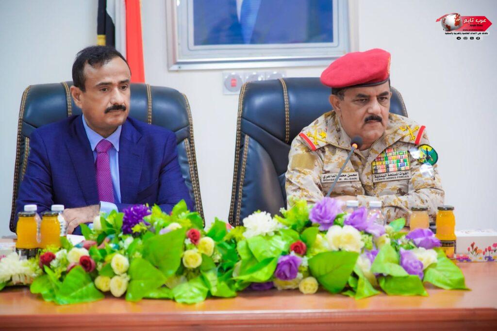 بحضور وزير الدفاع.. محافظ شبوة يستعرض الإنجازات الأمنية والعسكرية
