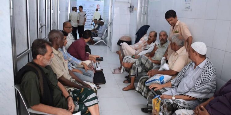 تدشين مخيم طبي مجاني لأمراض القلب والضغط والسكري في خور مكسر – العاصمة عدن