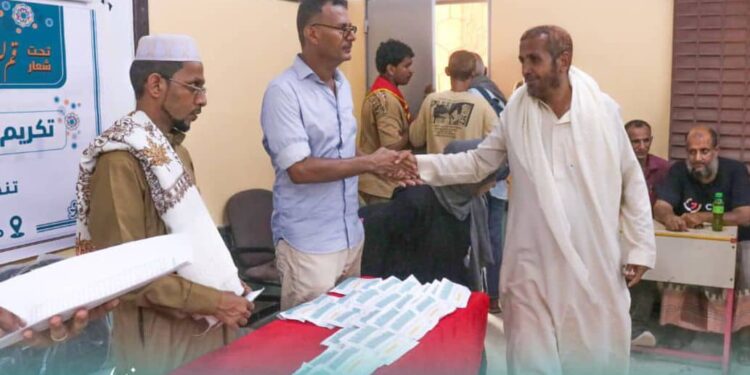 بمناسبة اليوم العالمي للمعلم مؤسسة الصفوة تكرّم الكادر التدريسي بثانوية عثمان عبده بالعاصمة عدن بمناسبة اليوم العالمي للمعلم مؤسسة الصفوة تكرّم الكادر التدريسي بثانوية عثمان عبده بالعاصمة عدن