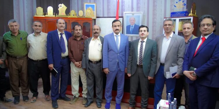 المحافظ بن الوزير يبحث مع نائب وزير المياه والبيئة سبل دعم وتطوير القطاع في شبوة المحافظ بن الوزير يبحث مع نائب وزير المياه والبيئة سبل دعم وتطوير القطاع في شبوة