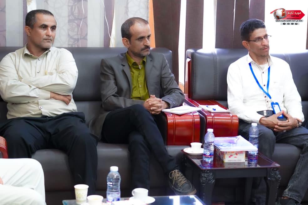 المحافظ بن الوزير يبحث مع نائب وزير المياه والبيئة سبل دعم وتطوير القطاع في شبوة