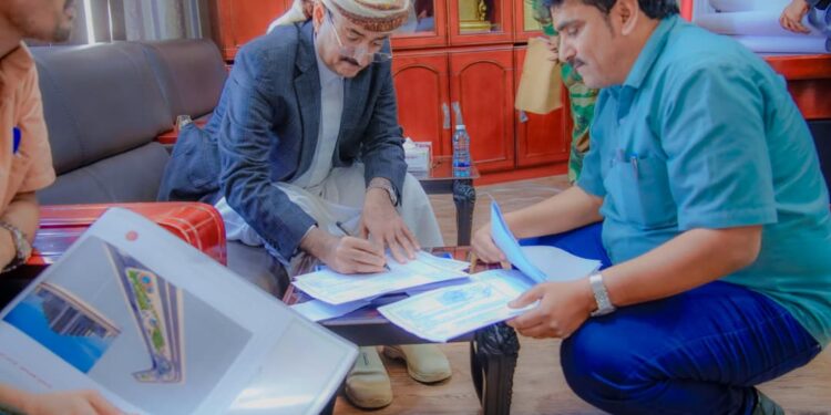 محافظ شبوة يصادق على مخطط توسعة حرم المدينة الطبية في عتق محافظ شبوة يصادق على مخطط توسعة حرم المدينة الطبية في عتق