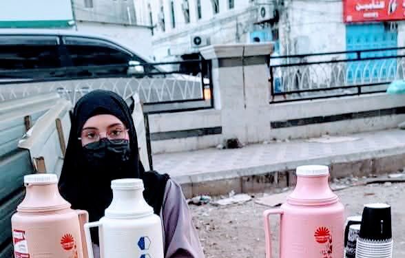 نقف مع كل يد تصنع رزقها بشرف.. وزيارتها أقل دعم نقدمه