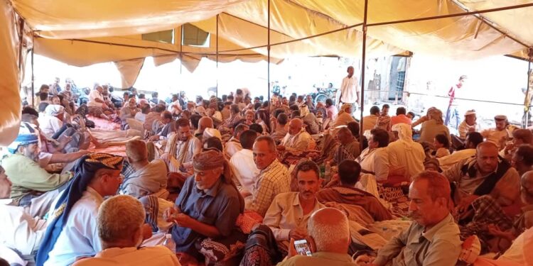 في مجلس العزاء الذي حضره قيادت ومسؤولين وشخصيات اعتبارية في مجلس العزاء الذي حضره قيادت ومسؤولين وشخصيات اعتبارية