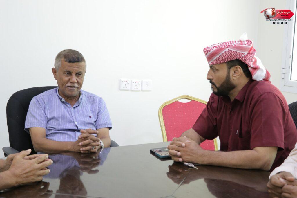 انتقالي الشحر يبحث مع المدير العام أبرز القضايا الخدمية بالمديرية 5 انتقالي الشحر يبحث مع المدير العام أبرز القضايا الخدمية بالمديرية