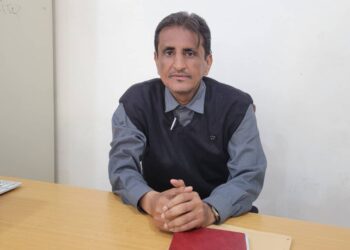 مدير عام المنصورة يكلف مديراً جديداً لمكتب التربية والتعليم بالمديرية