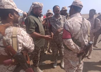 قيادة الشرطة العسكرية بألوية العمالقة الجنوبية تتفقد نقاط ومواقع الشيخ سالم مفرق الطريه قيادة الشرطة العسكرية بألوية العمالقة الجنوبية تتفقد نقاط ومواقع الشيخ سالم مفرق الطريه