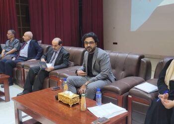 خلال إستقباله فريق التوجيه والرقابة الرئاسي..