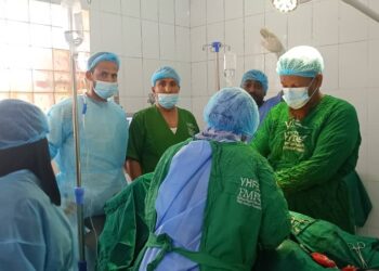 مستشفى أحور العام يواصل إجراء العمليات القيصرية