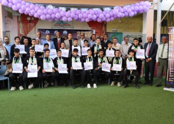 مدارس سماء عدن تستقبل طلابها الفائزين بالمركز الأول في مسابقة التحدي العالمي للروبوت