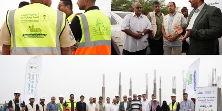 فريق مؤسسة المياه وإدارة المشروع يتفقدون سير أعمال مشروع تعزيز الأمن المائي بالطاقة المتجددة بعدن فريق مؤسسة المياه وإدارة المشروع يتفقدون سير أعمال مشروع تعزيز الأمن المائي بالطاقة المتجددة بعدن