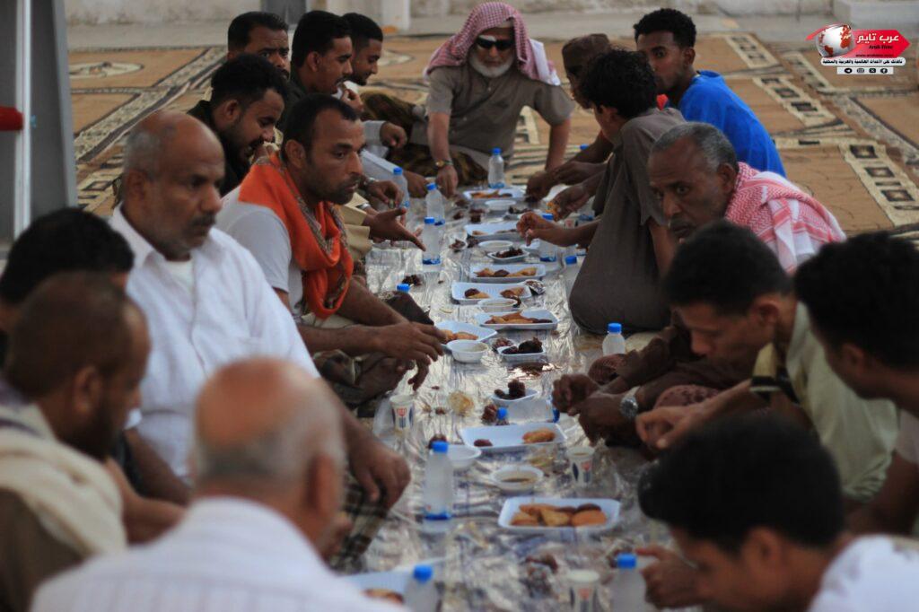برعاية السلطة المحلية بمديرية الشحر الأستاذ عادل أحمد باعكابه و مدير مكتب الصحه والسكان بمديرية الشحر الأستاذ سالم محمد الغرابي 10 برعاية السلطة المحلية بمديرية الشحر الأستاذ عادل أحمد باعكابه و مدير مكتب الصحه والسكان بمديرية الشحر الأستاذ سالم محمد الغرابي