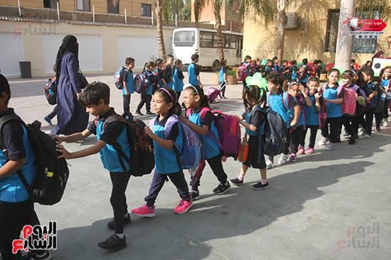 كلكم راعٍ وكلكم مسؤولاً عن رعيته إلى وزارة التربية النائمة طويلاً قد بزغ الفجر وشمسك لم تشرق بعد فمتى موعد اللقاء؟!! كلكم راعٍ وكلكم مسؤولاً عن رعيته إلى وزارة التربية النائمة طويلاً قد بزغ الفجر وشمسك لم تشرق بعد فمتى موعد اللقاء؟!!