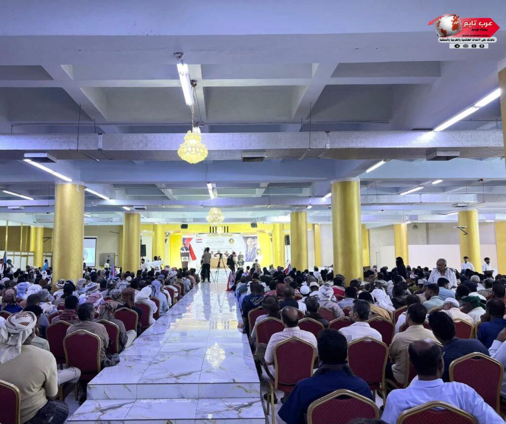 برعاية الرئيس القائد عيدروس قاسم الزُبيدي.. انتقالي حضرموت يعقد اجتماعاً موسعاً لمناقشة أولويات العمل السياسي والتنظيمي والجماهيري 11 برعاية الرئيس القائد عيدروس قاسم الزُبيدي.. انتقالي حضرموت يعقد اجتماعاً موسعاً لمناقشة أولويات العمل السياسي والتنظيمي والجماهيري