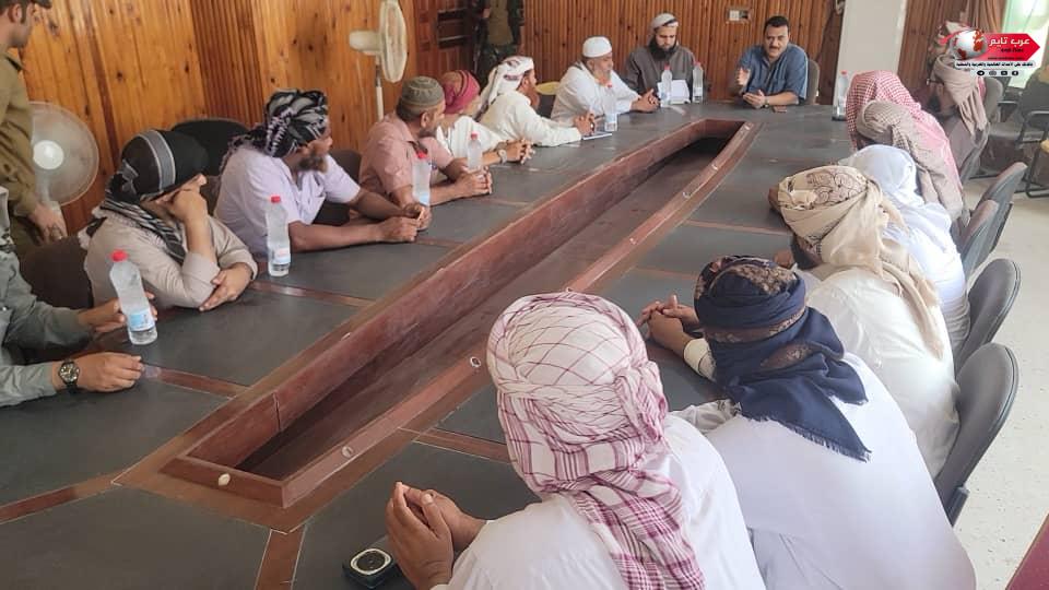 مدير البريقة يؤكد أهمية دور أئمة وخطباء المساجد في توعية المجتمع ومحاربة الظواهر السلبية 2 مدير البريقة يؤكد أهمية دور أئمة وخطباء المساجد في توعية المجتمع ومحاربة الظواهر السلبية