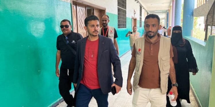بعد 30 عامًا دون ترميم.. مدير عام الشؤون الاجتماعية يدشن أعمال ترميم مبنى المجمع المهني لذوي الإعاقة بالعاصمة عدن. بعد 30 عامًا دون ترميم.. مدير عام الشؤون الاجتماعية يدشن أعمال ترميم مبنى المجمع المهني لذوي الإعاقة بالعاصمة عدن.