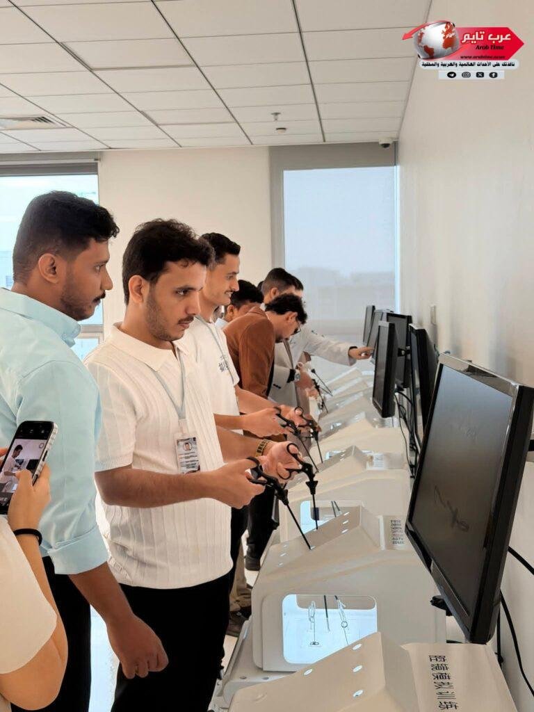 وفد جامعة عدن يواصل برنامجه العلمي في الصين بزيارات تجمع بين الطب والتكنولوجيا والثقافة 2 وفد جامعة عدن يواصل برنامجه العلمي في الصين بزيارات تجمع بين الطب والتكنولوجيا والثقافة